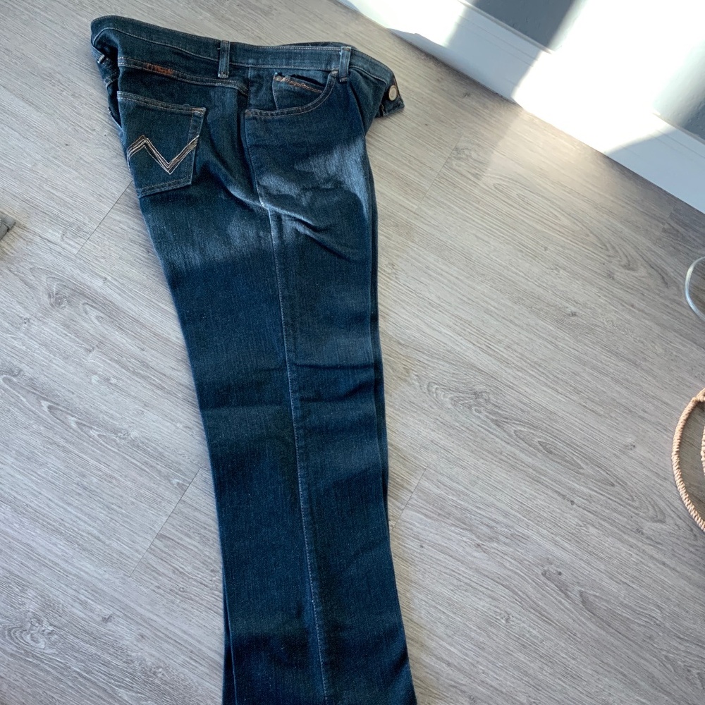 Women’s Wrangler Q Baby Jean